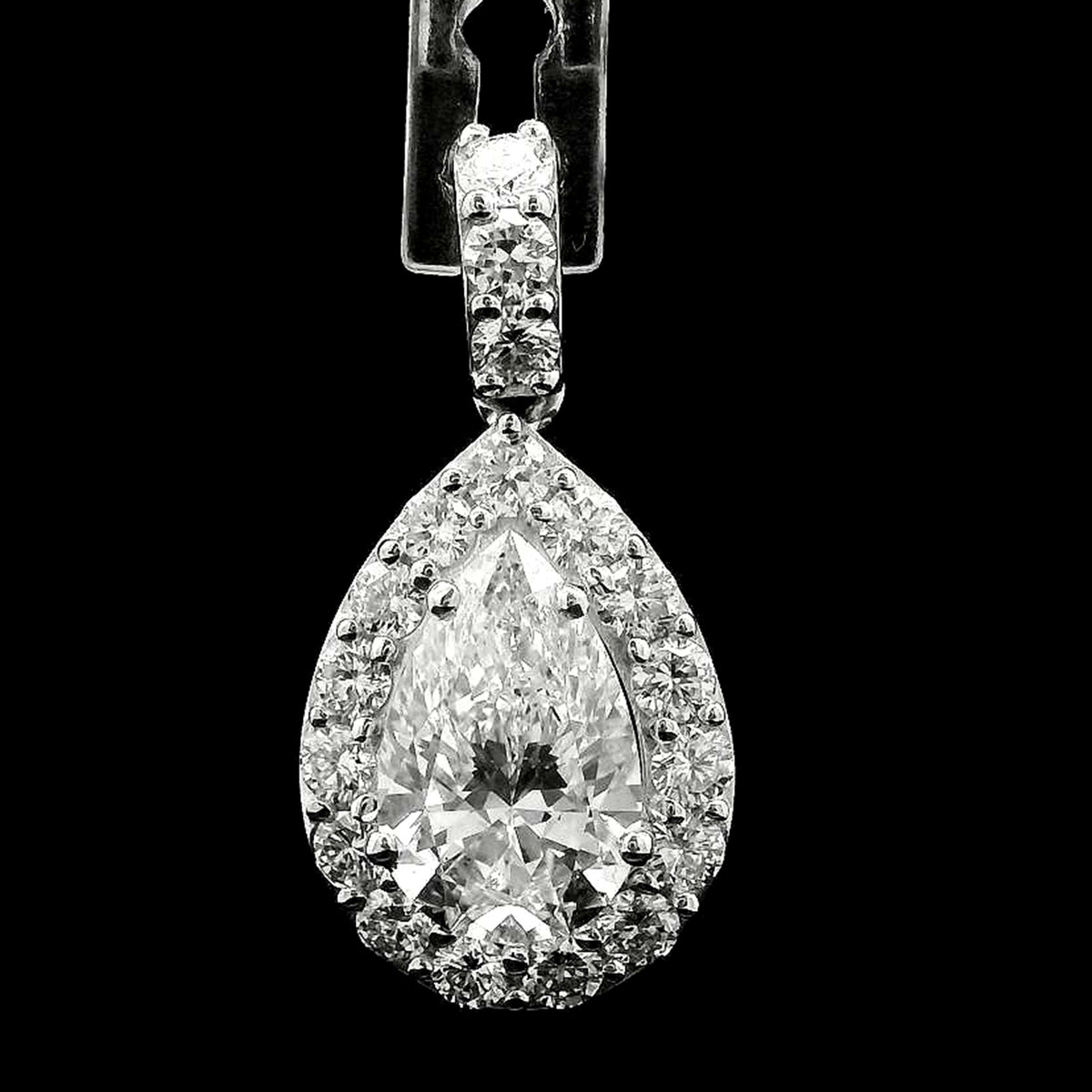 2.05 Carats Lab Grown Diamond 14K Gold Pendant