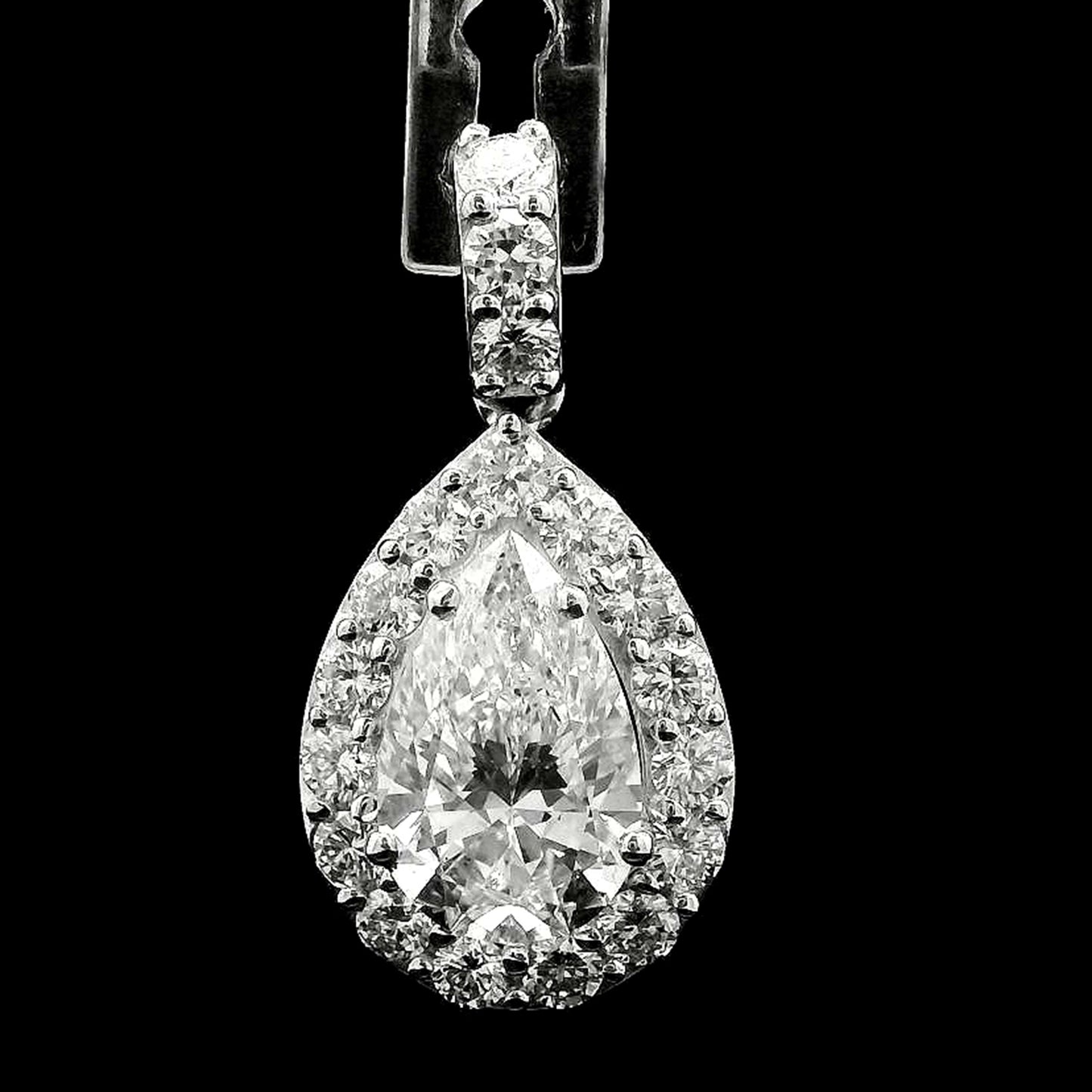 2.05 Carats Lab Grown Diamond 14K Gold Pendant