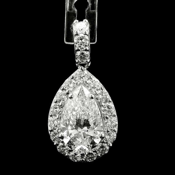 2.05 Carats Lab Grown Diamond 14K Gold Pendant