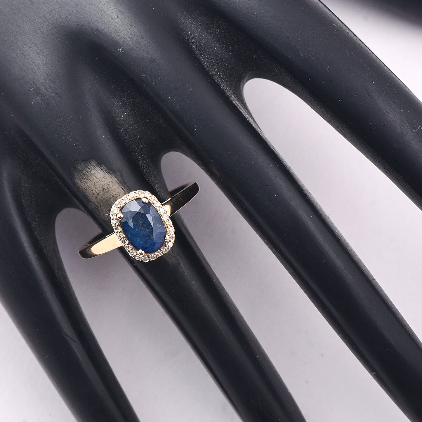 1.81 Ct Oval Mixed Cut Natural Sapphire 14K Gold Ring