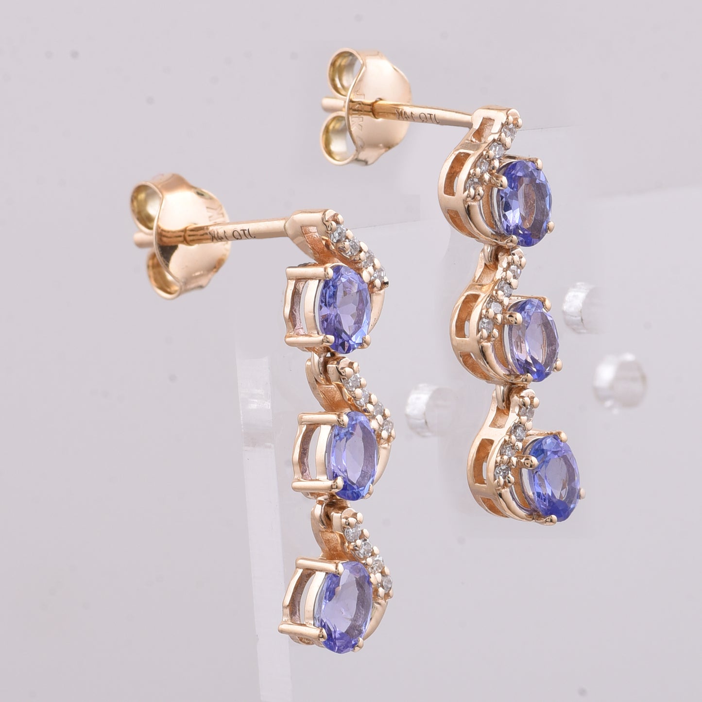 1.03 Ct Oval Natural Tanzanite 14K Gold Earrings