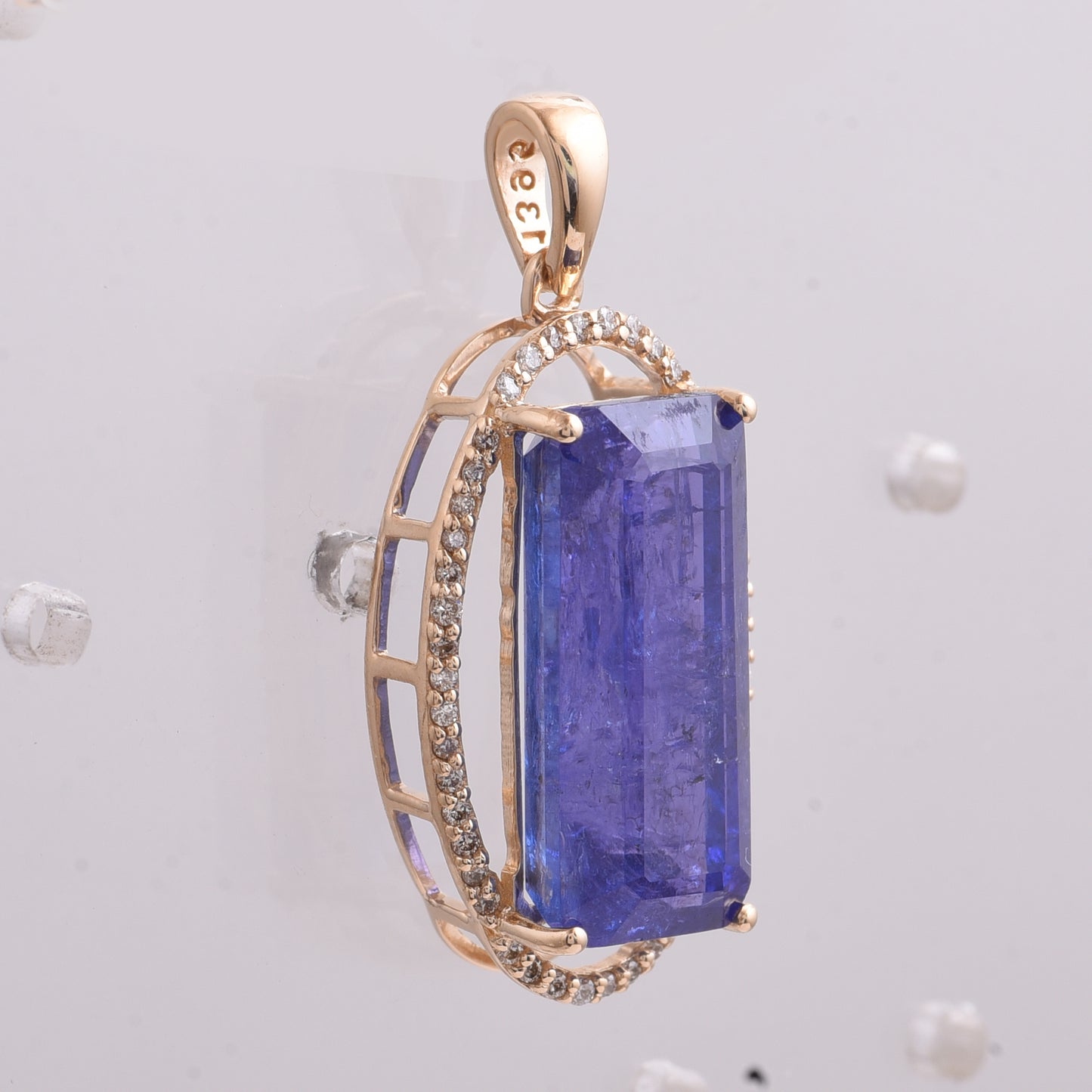 8.43 Ct Octagon Step Cut Natural Tanzanite 14K Gold Pendant