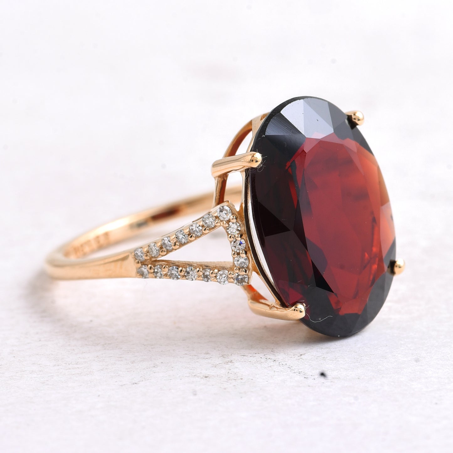 6.45 Ct Oval Mixed Cut Natural Garnet 14K Gold Ring