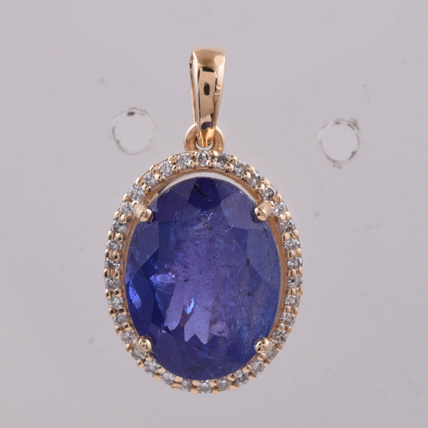 4.80 Ct Oval Natural Tanzanite 14K Gold Pendant