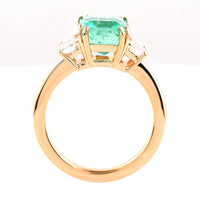 3.75 Ct Octagonal Step Cut Natural Beryl Emerald 18K Gold Ring