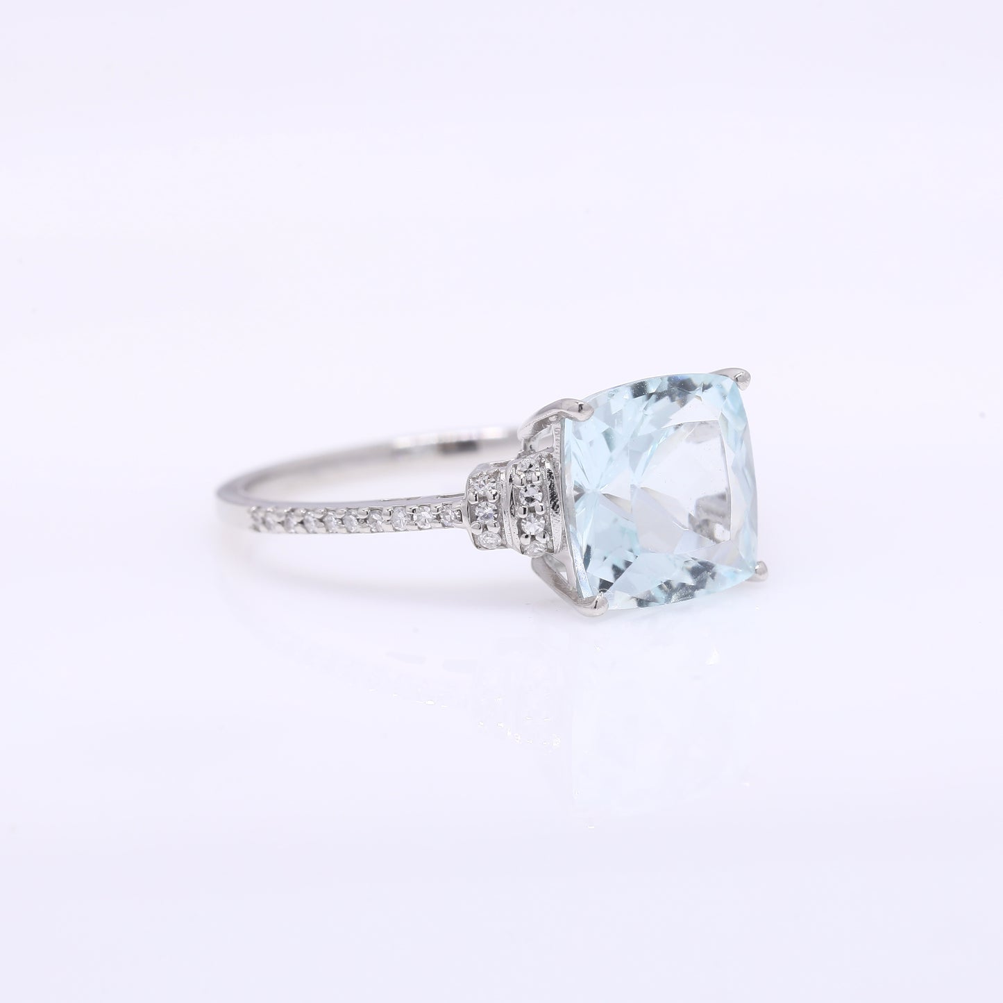 2.85 Ct Cushion Mixed Cut Natural Aquamarine 950 Platinum Ring