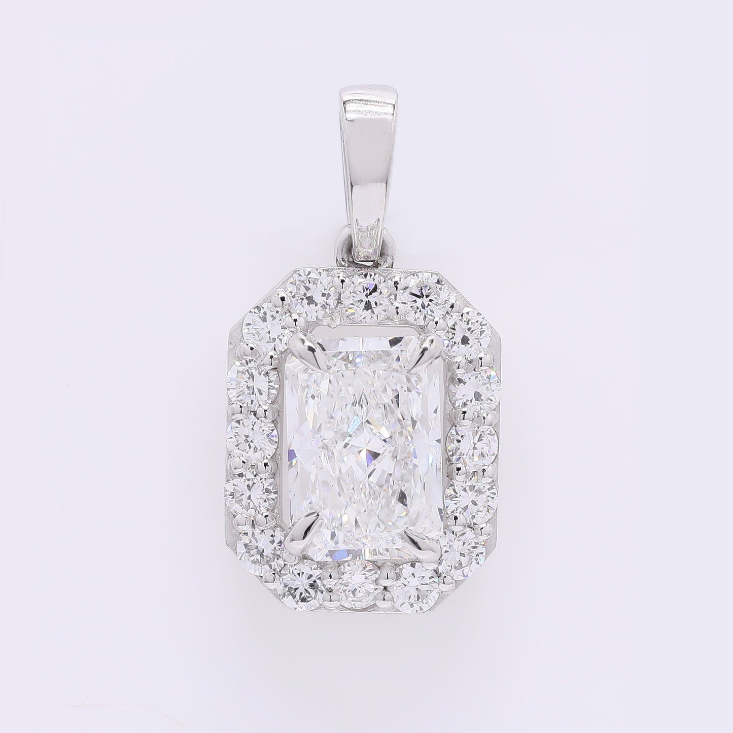 2.56 Carats Lab Grown Diamond 950 Platinum Pendant