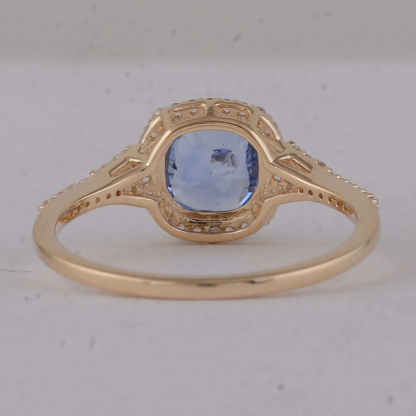 1.58 Ct Cushion Sapphire 9K Gold Ring