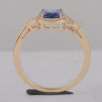 1.72 Ct Oval Sapphire 9K Gold Ring