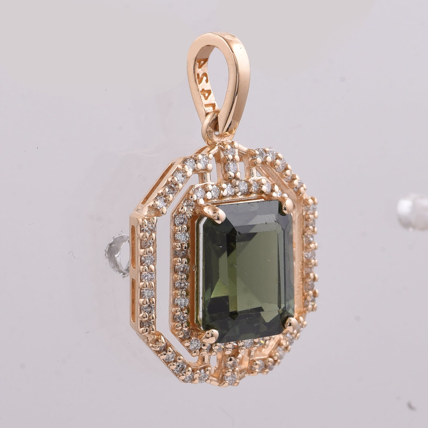 2.44 Ct Octagon Step Cut Natural Green Tourmaline 14K Gold Pendant