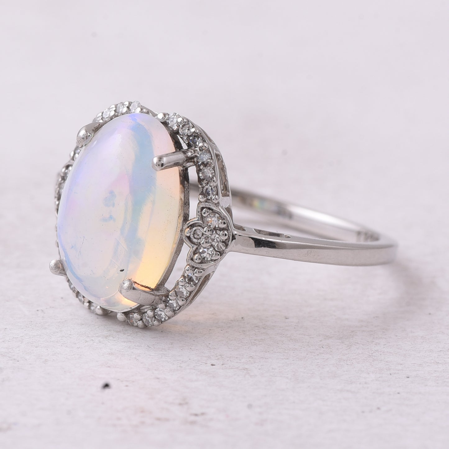 2.02 Ct Oval Cabochon Cut Natural Opal 950 Platinum Ring