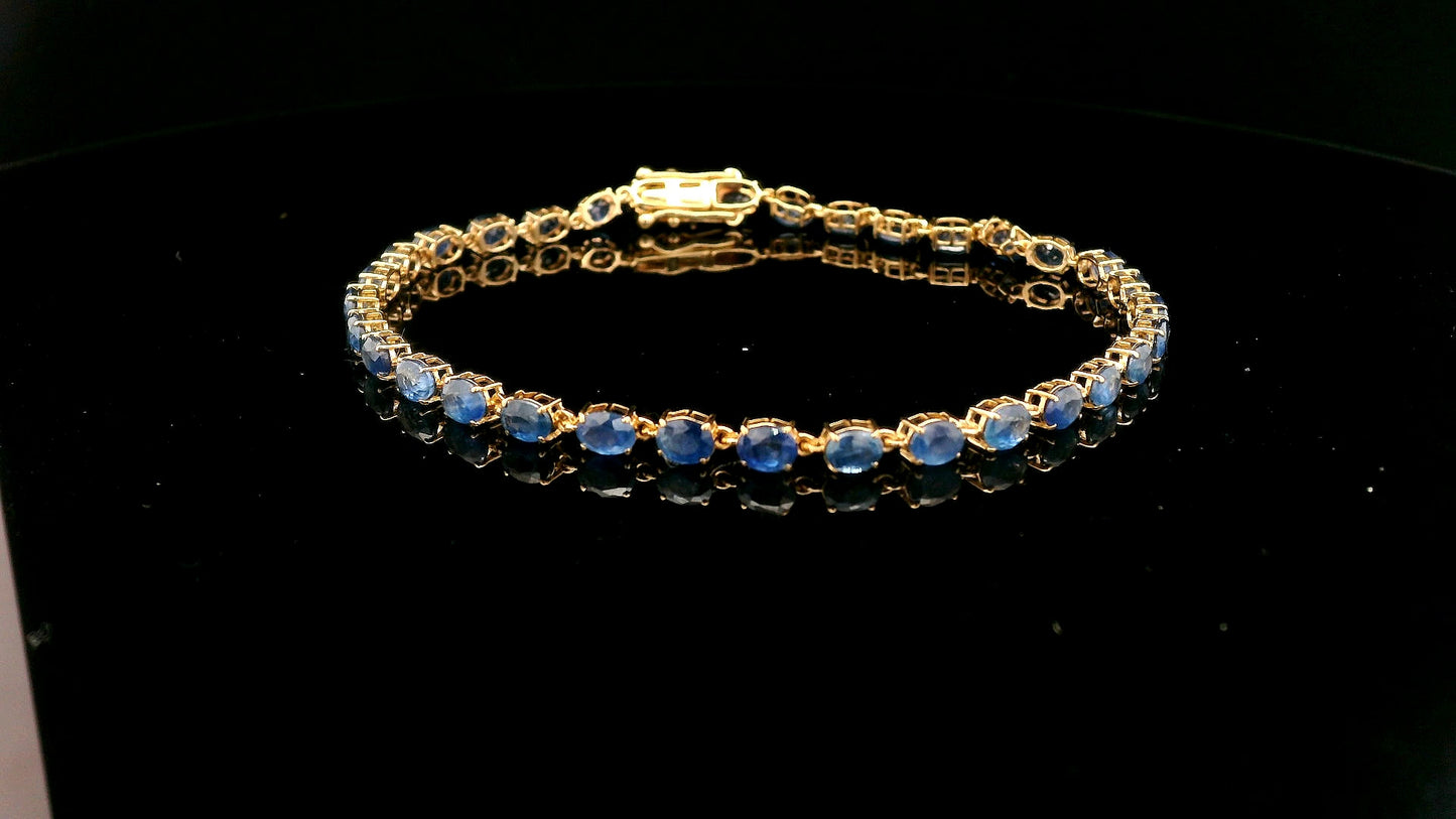 7.17 Ct Oval Sapphire 14K Gold Bracelet