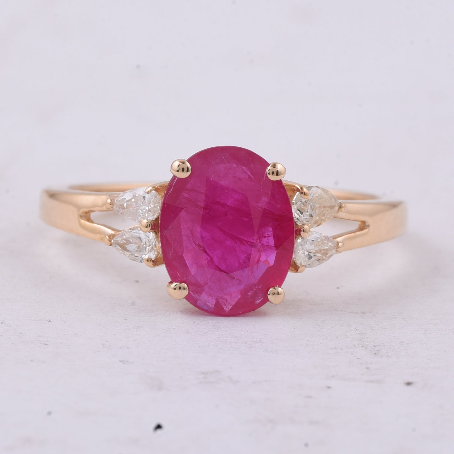 1.84 Ct Oval Natural Ruby 14K Gold Ring