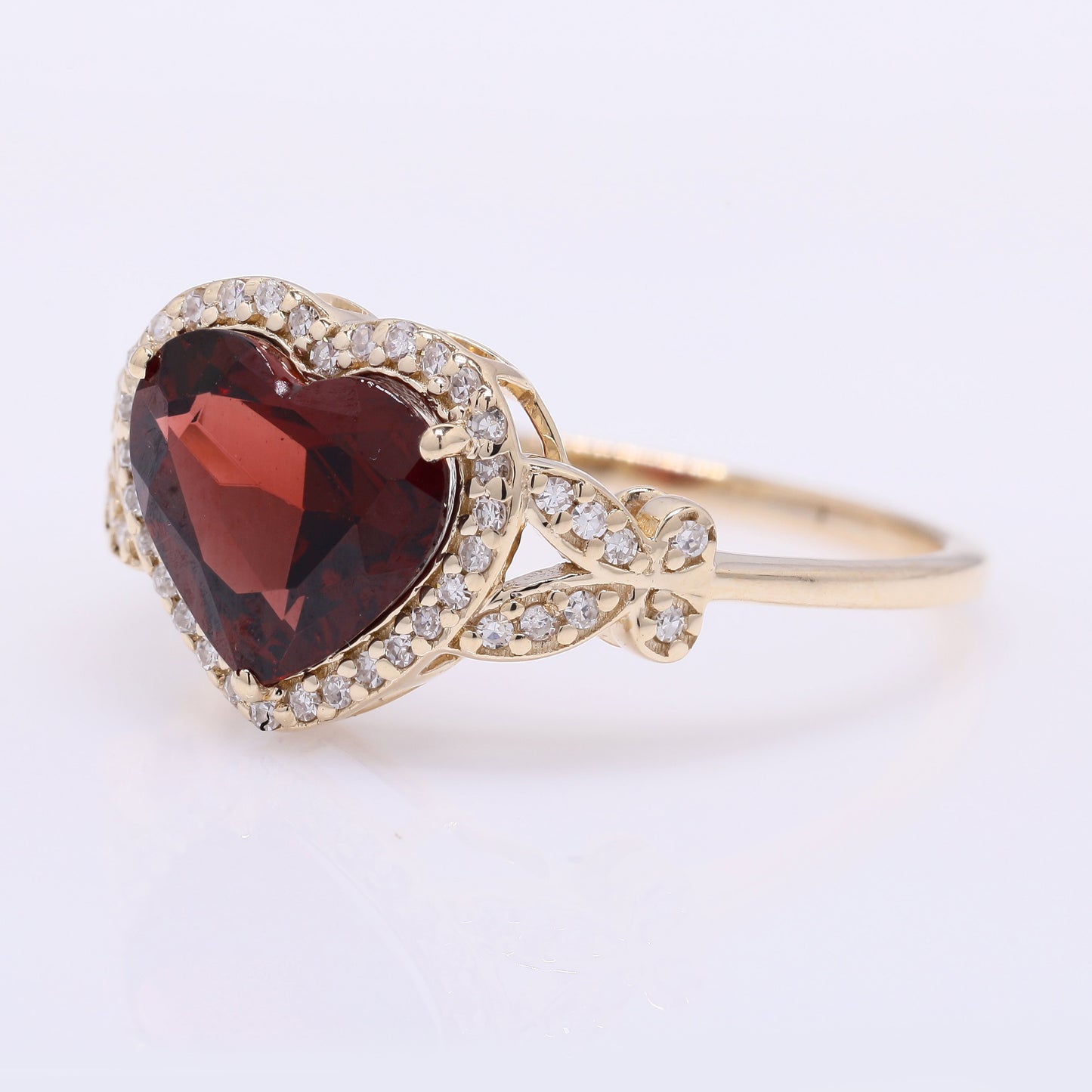 2.13 Ct Heart Mixed Cut Natural Garnet 14K Gold Ring