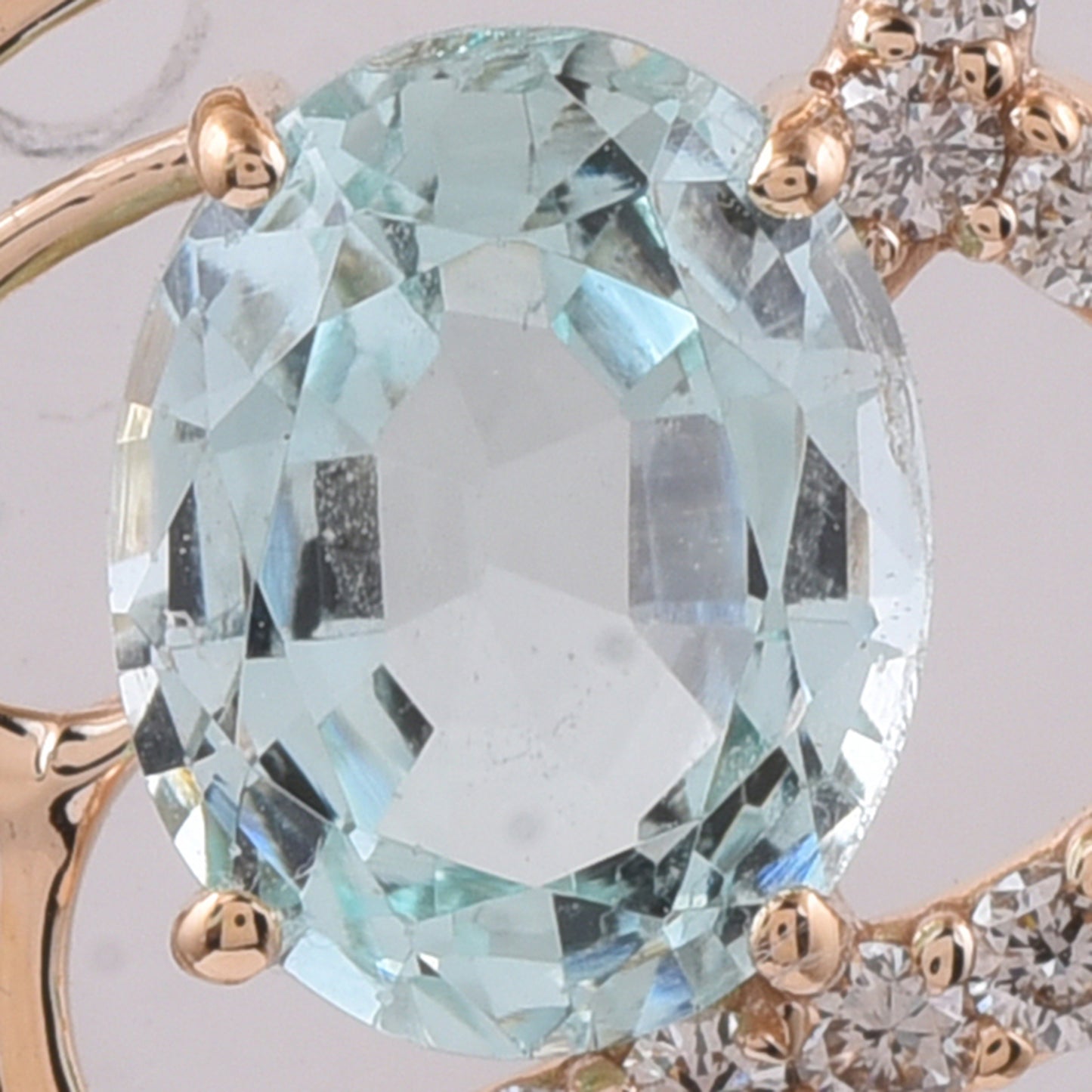 1.91 Ct Oval Natural Emerald 14K Gold Pendant
