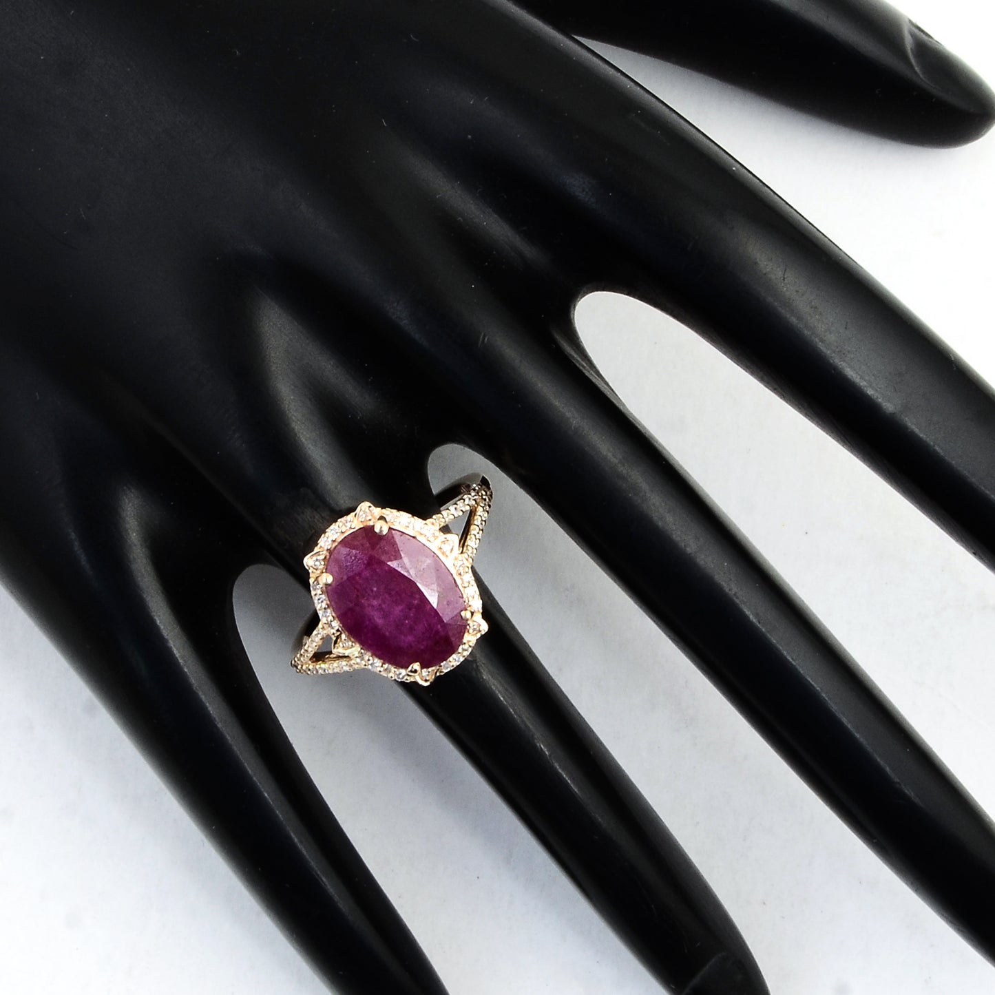3.27 Ct Oval Mixed Cut Natural Corundum Ruby 14K Gold Ring