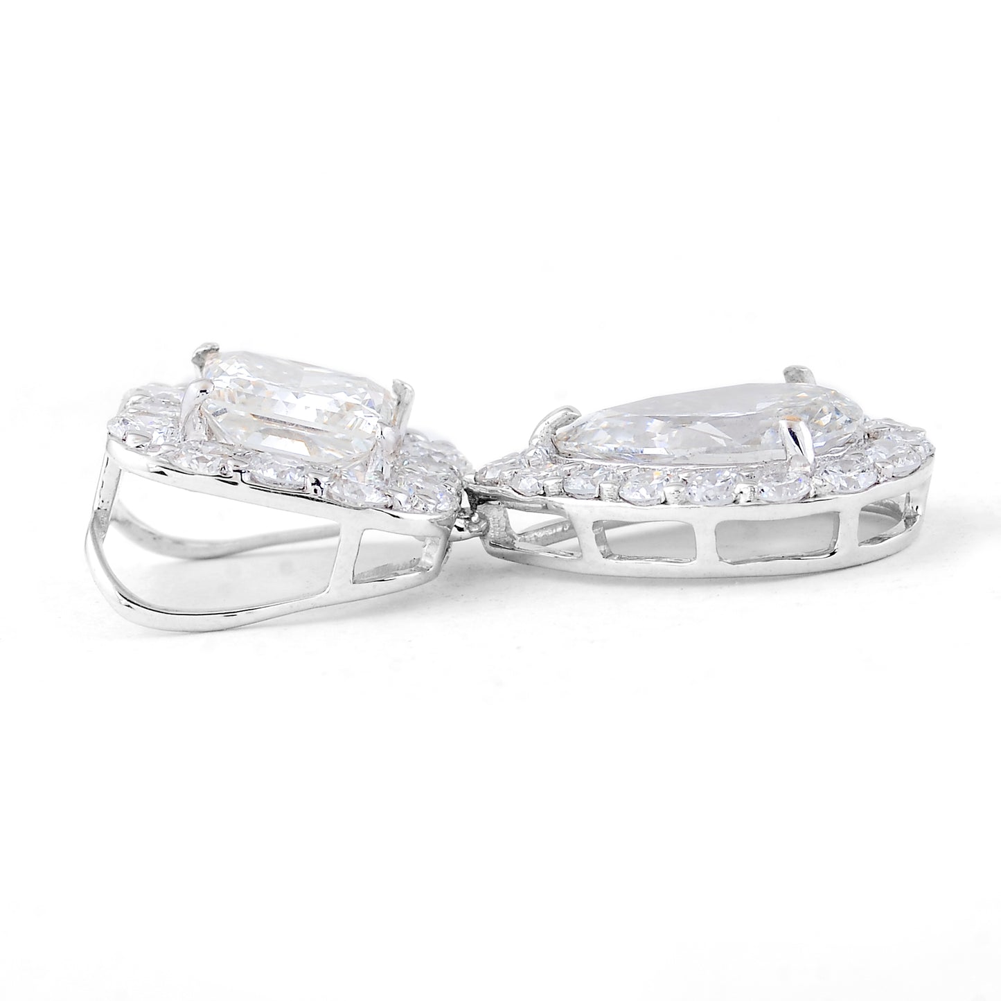 3.07 Carats Lab Grown Diamond 14K Gold Pendant