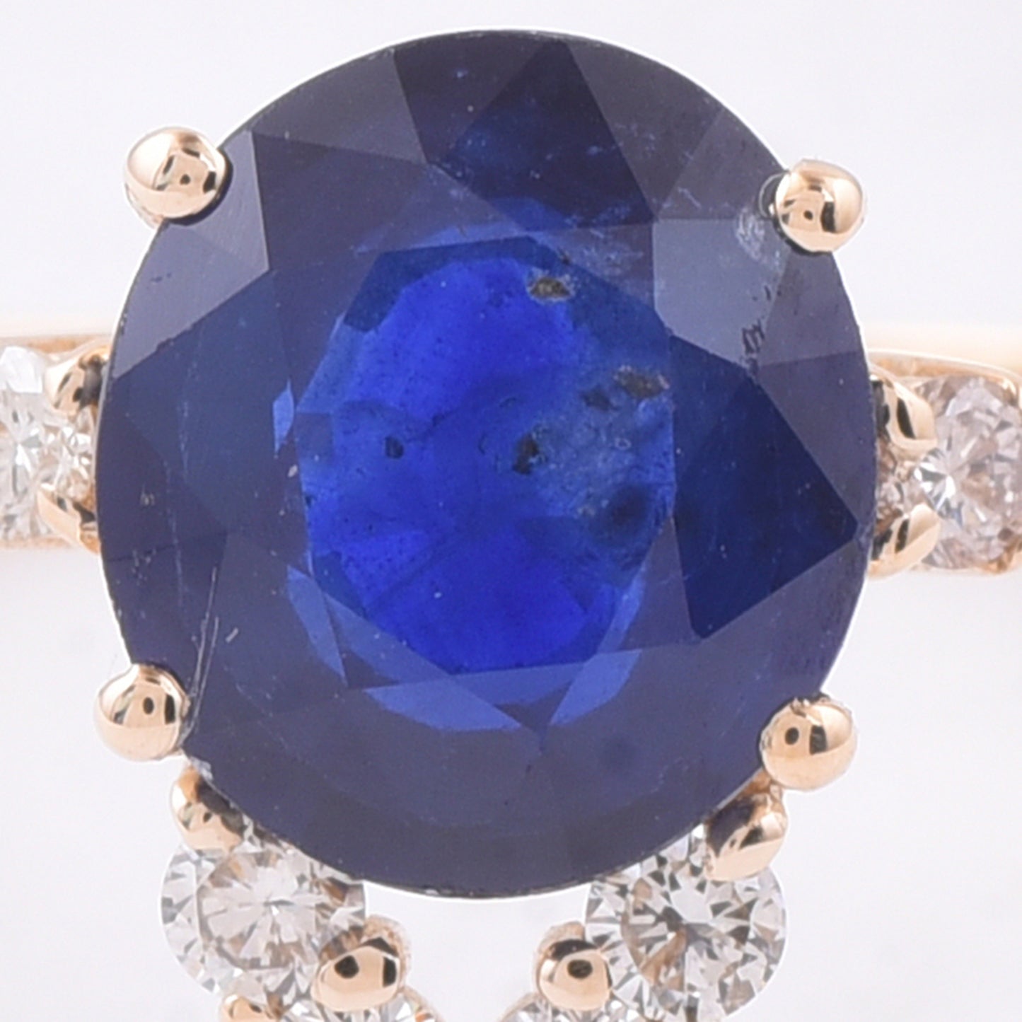 1.90 Ct Oval Natural Sapphire 14K Gold Ring