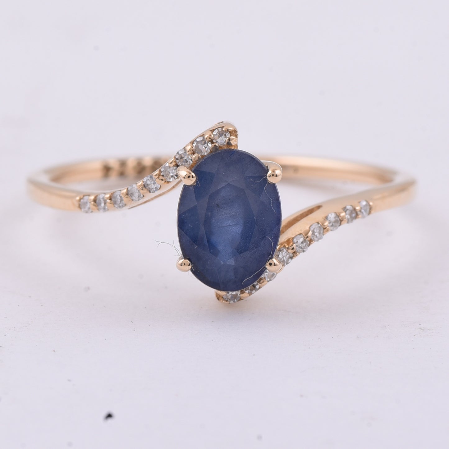 1.19 Ct Oval Natural Sapphire 14K Gold Ring