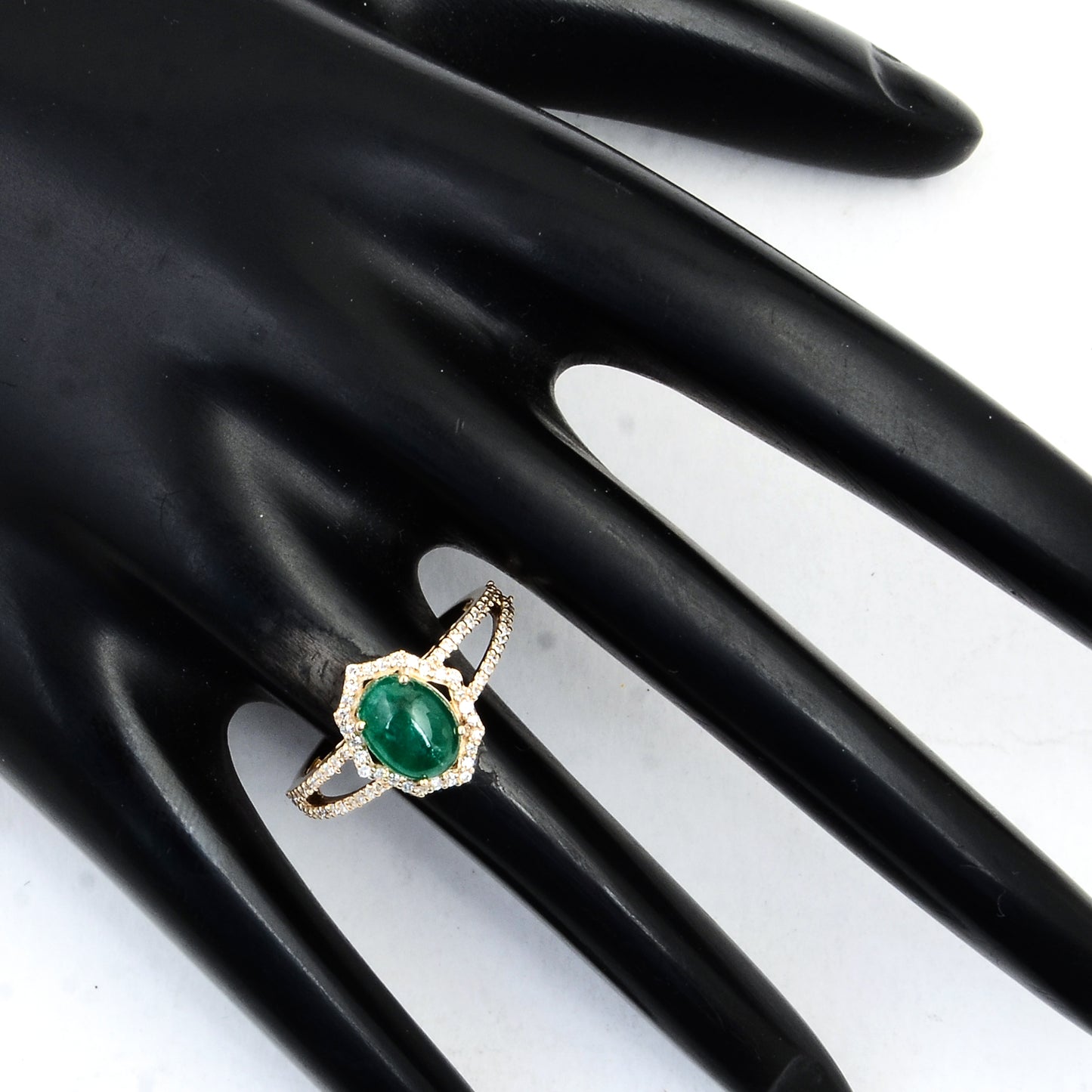 1.75 Ct Oval Cabochon Natural Beryl Emerald 14K Gold Ring