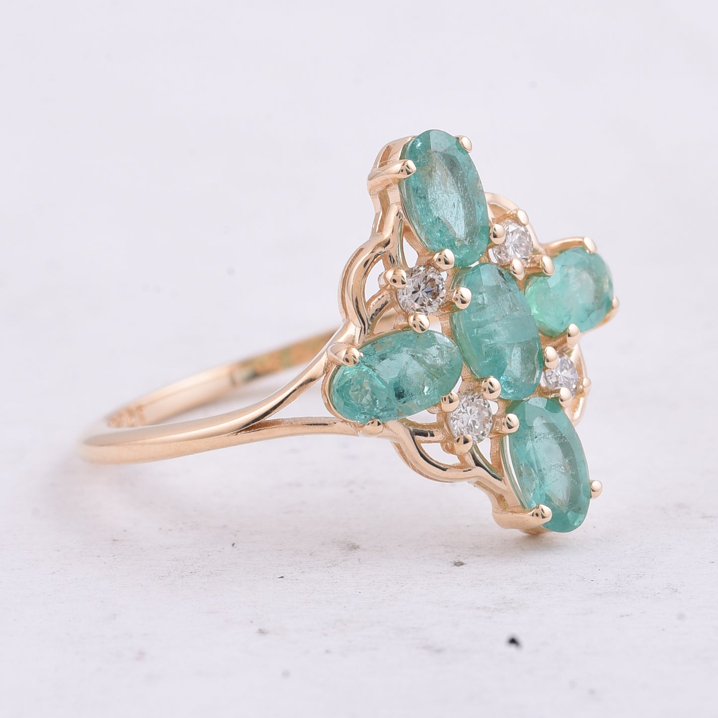 1.18 Ct Oval Natural Emerald 14K Gold Ring