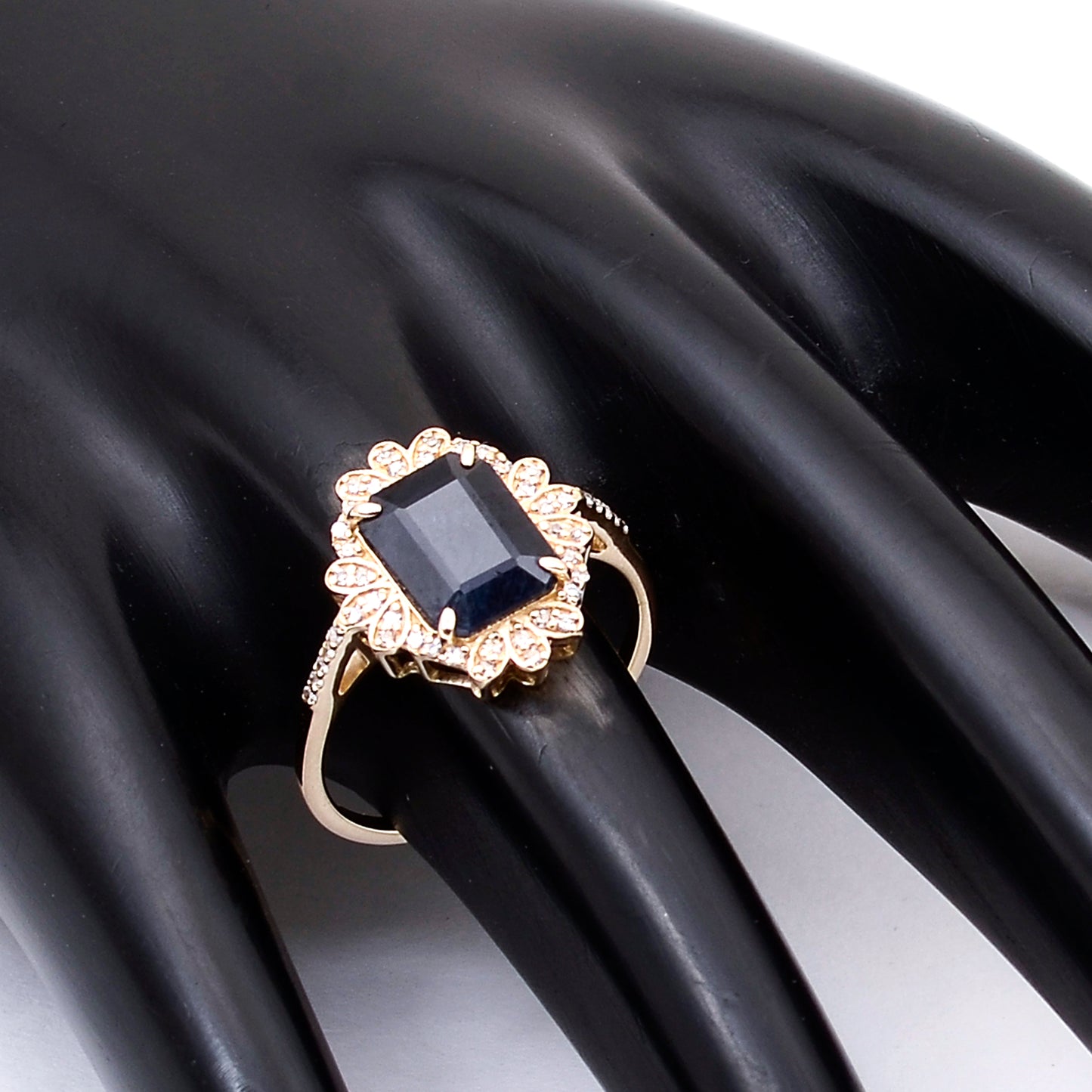 2.22 Ct Octagon Natural Sapphire 14K Gold Ring