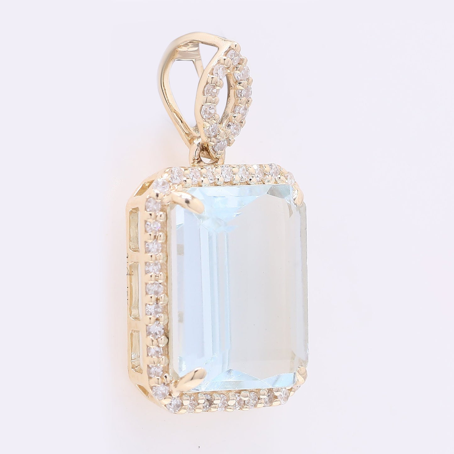 2.87 Ct Octagon Step Cut Natural Aquamarine 14K Gold Pendant