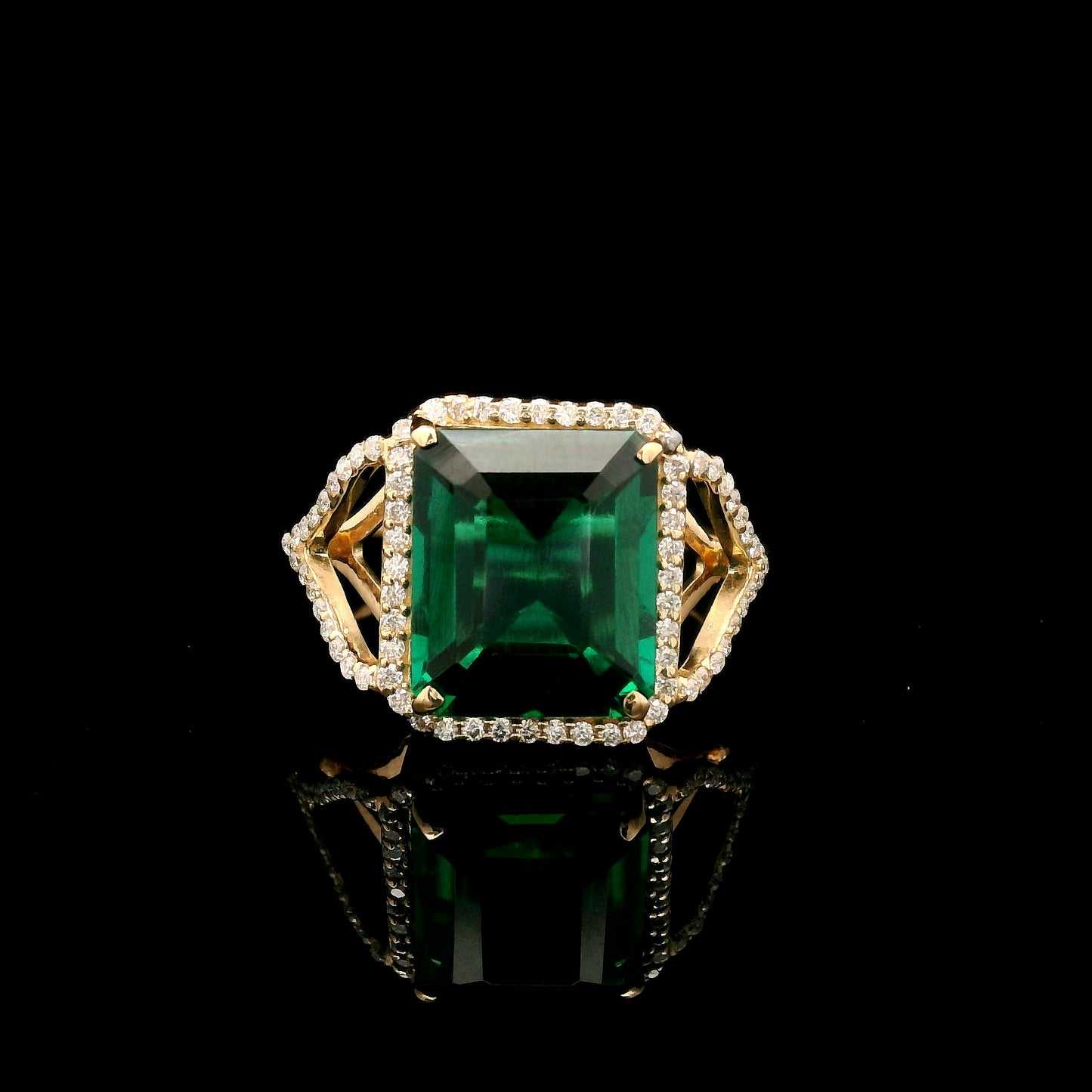 4.00 Ct Emerald Cut Lab Grown Emerald 14K Gold Ring