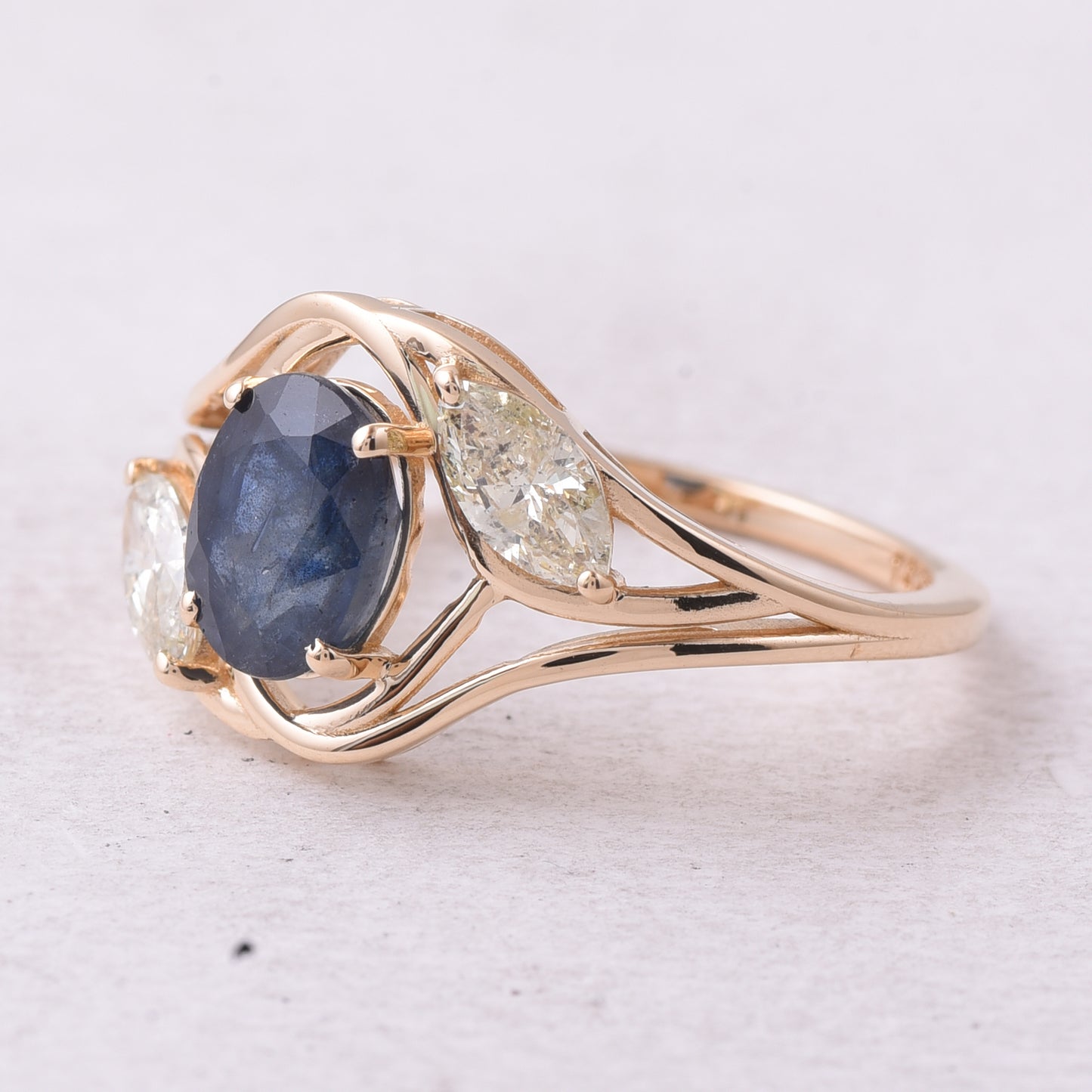2.43 Ct Oval Mixed Cut Natural Sapphire 14K Gold Ring