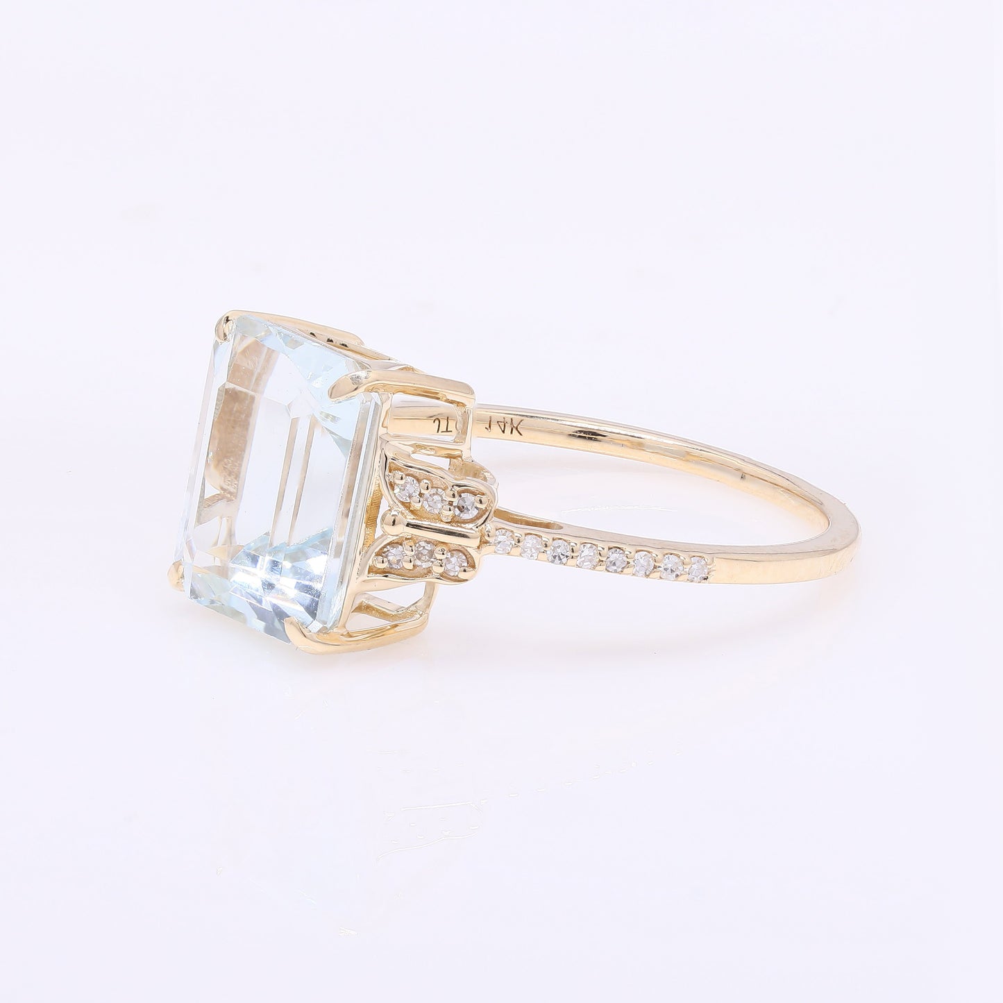 3.43 Ct Emerald Cut Natural Beryl Aquamarine 14K Gold Ring