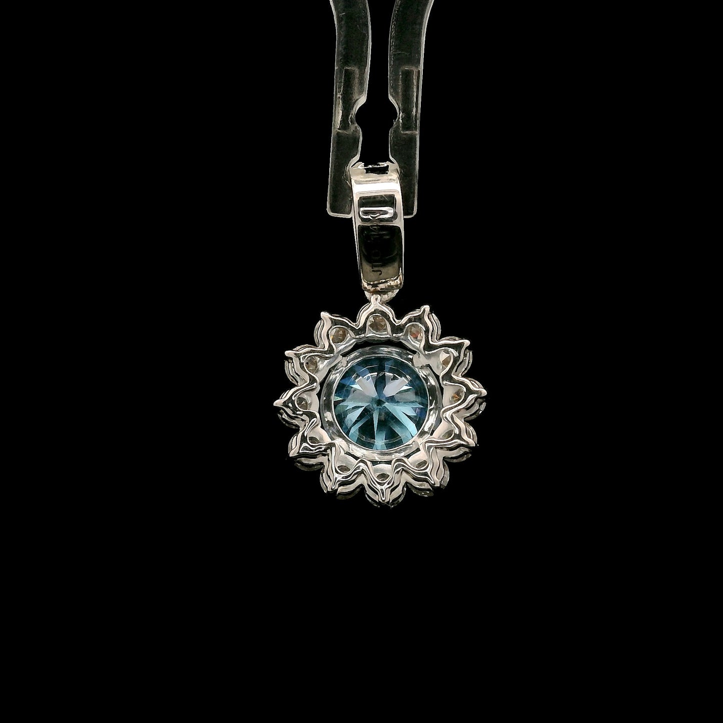 2.44 Carats Blue Lab Grown Diamond 14K Gold Pendant