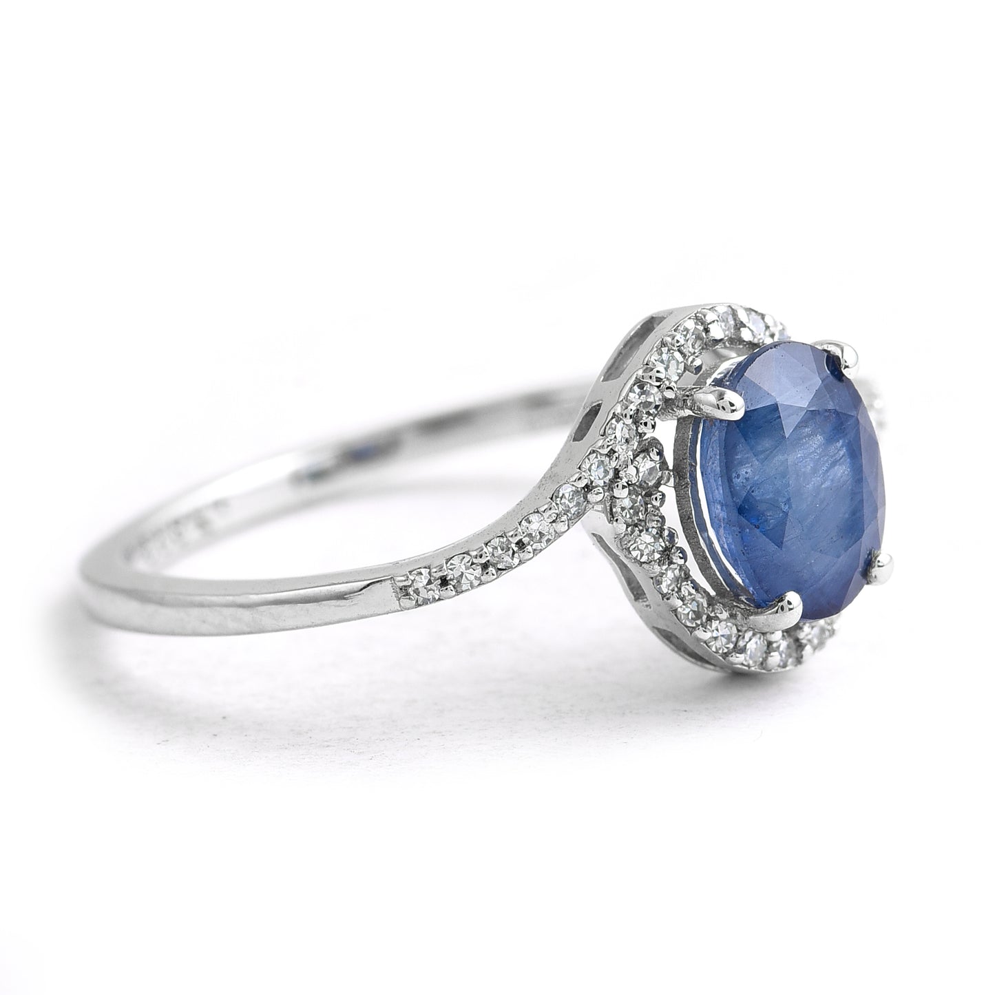 1.39 Ct Oval Sapphire 950 Platinum Ring