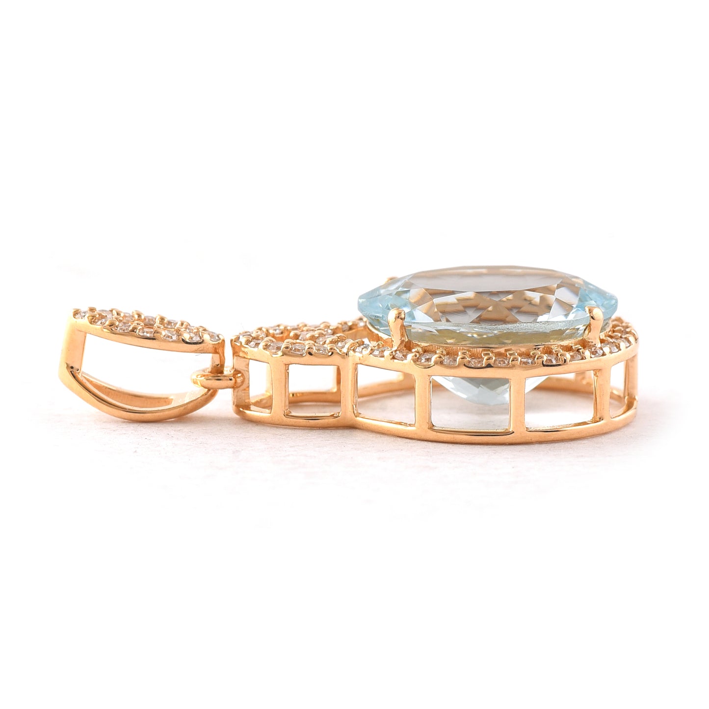 3.01 Ct Oval Mixed Cut Natural Aquamarine 14K Gold Pendant
