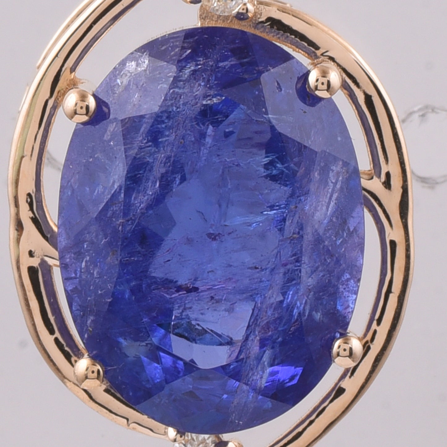 6.37 Ct Oval Natural Tanzanite 14K Gold Pendant