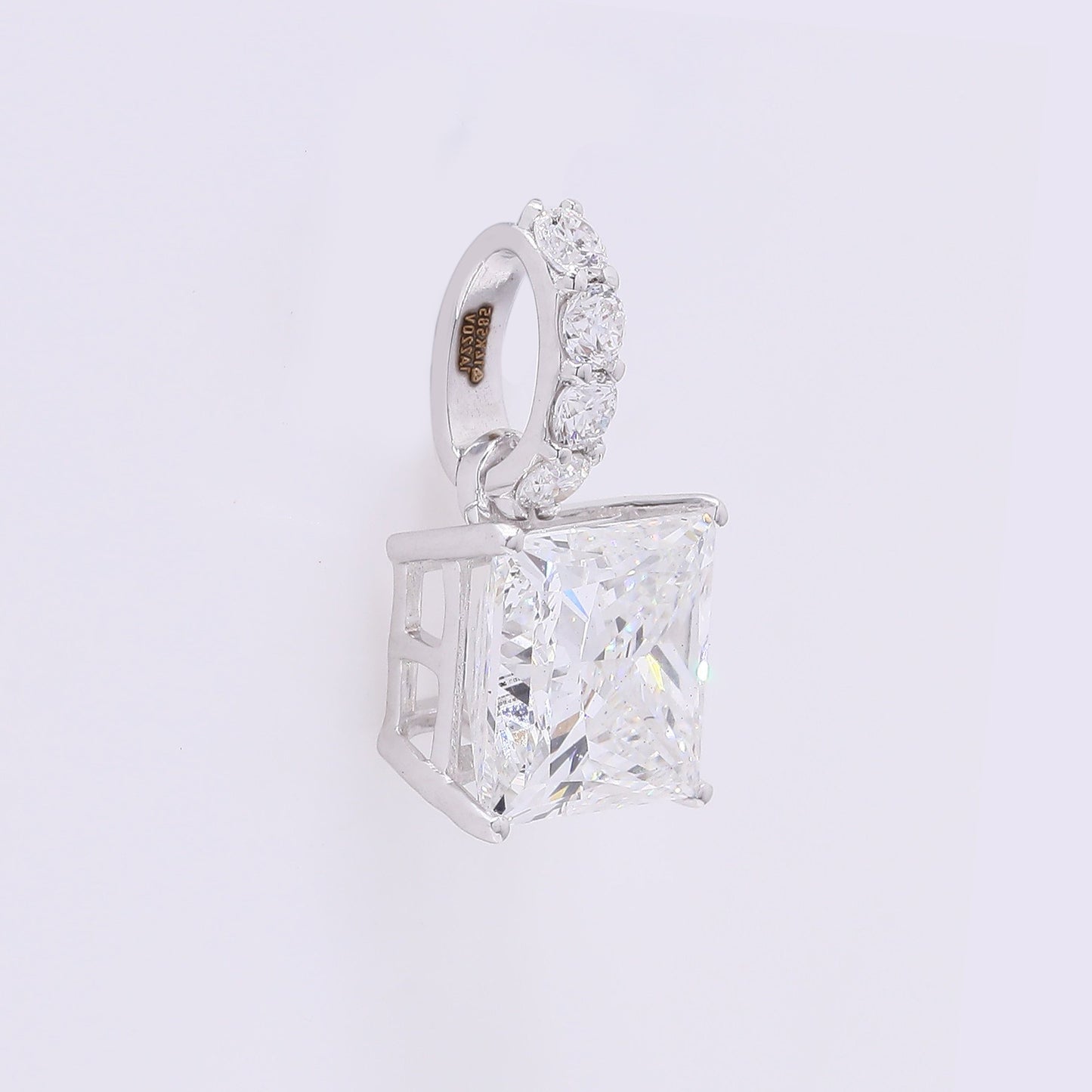 2.01 Carats Lab Grown Diamond 14K Gold Pendant