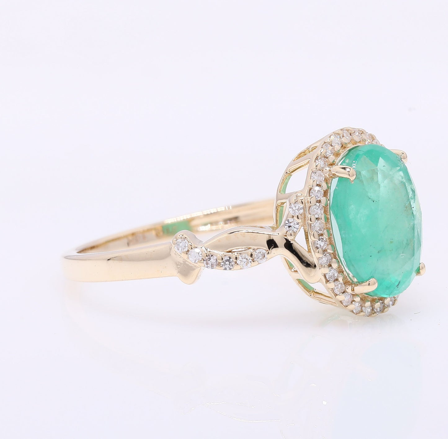 2.30 Ct Oval Mixed Cut Natural Emerald 14K Gold Ring