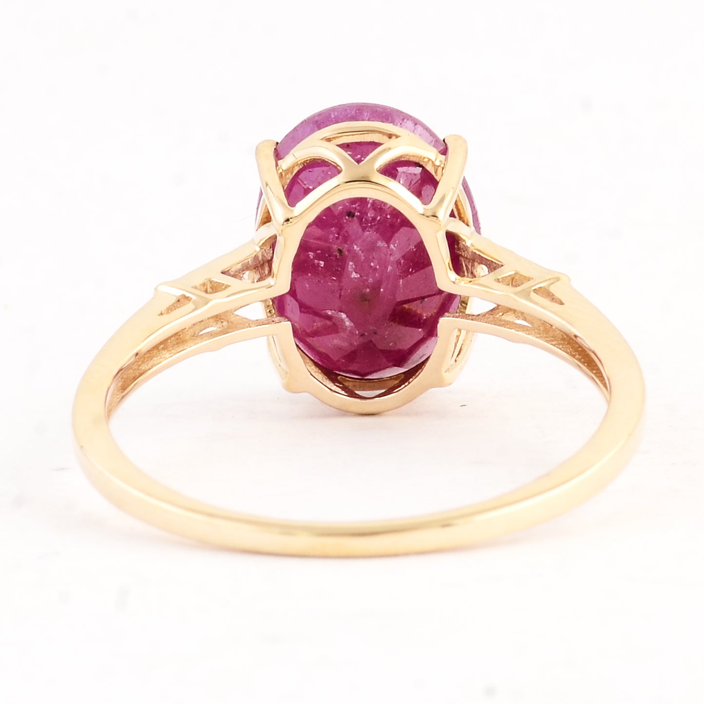 3.90 Ct Oval Ruby 14K Gold Ring