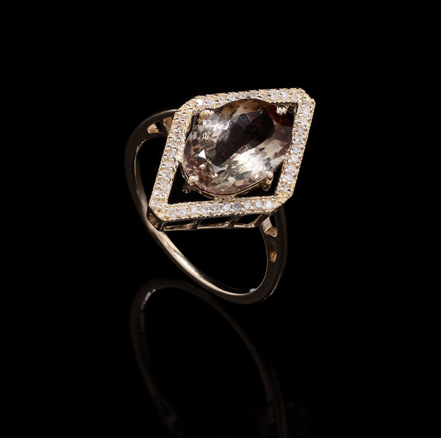 2.93 Ct Oval Mixed Cut Natural Plagioclase Feldspar Sunstone 14K Gold Ring