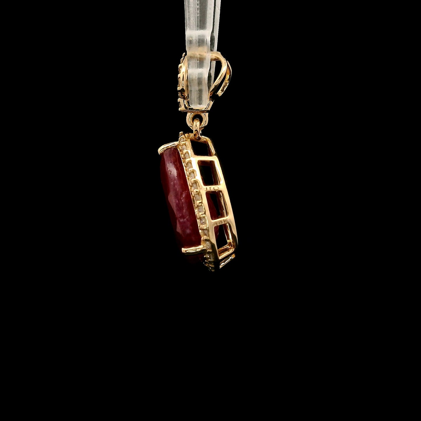 3.51 Ct Pear Mixed Cut Natural Corundum Ruby 14K Gold Pendant