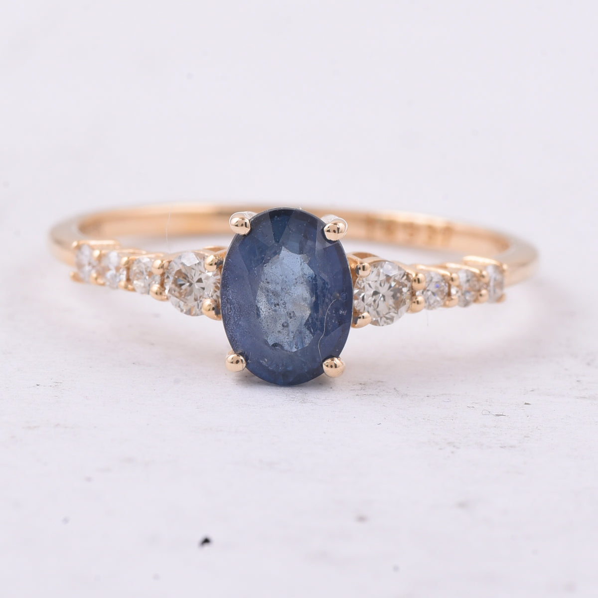 1.41 Ct Oval Natural Sapphire 14K Gold Ring