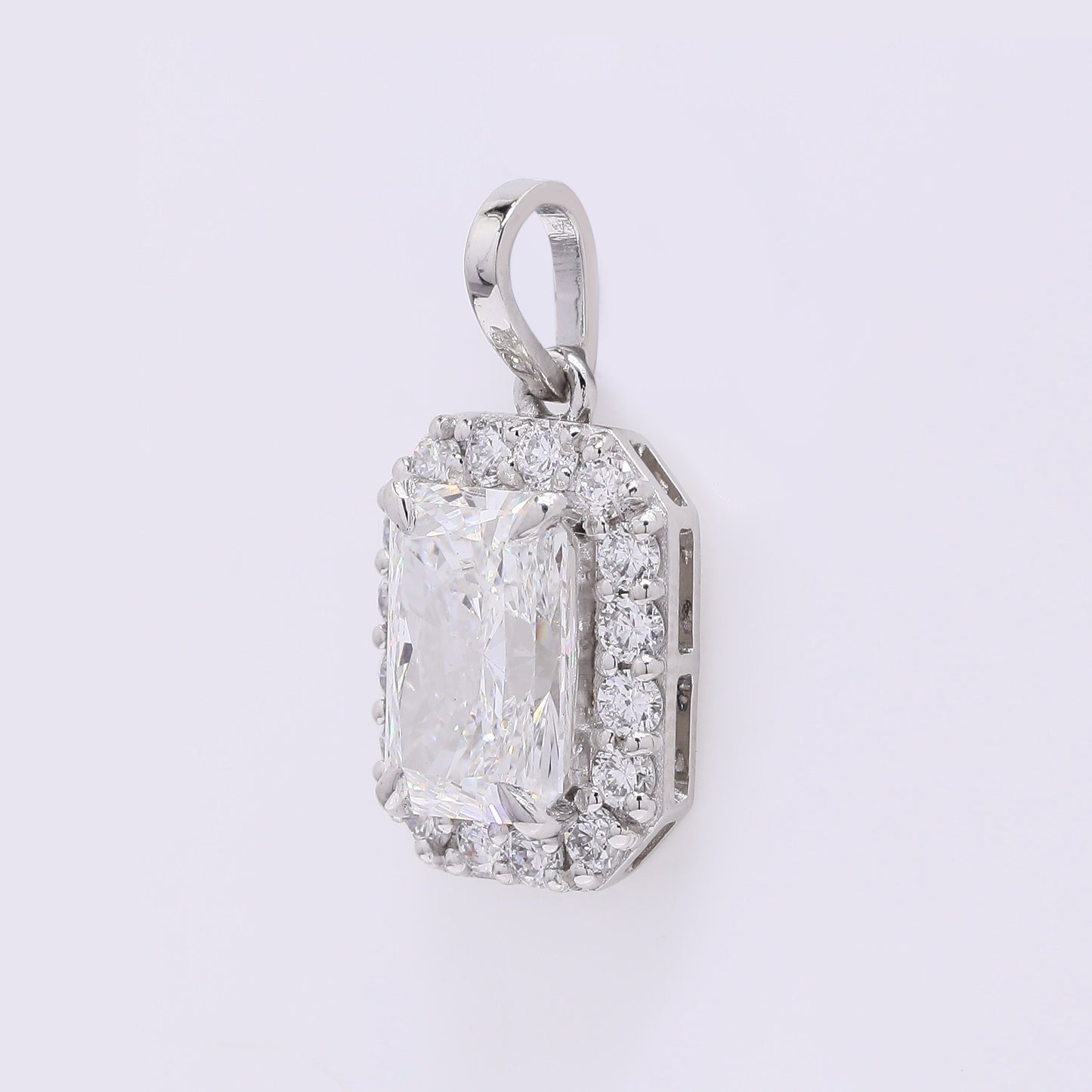 2.30 Carats Lab Grown Diamond 950 Platinum Pendant