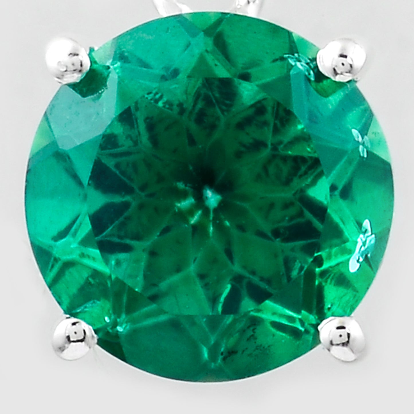 3.46 Ct Round Green Topaz, 925 Sterling Silver Pendant