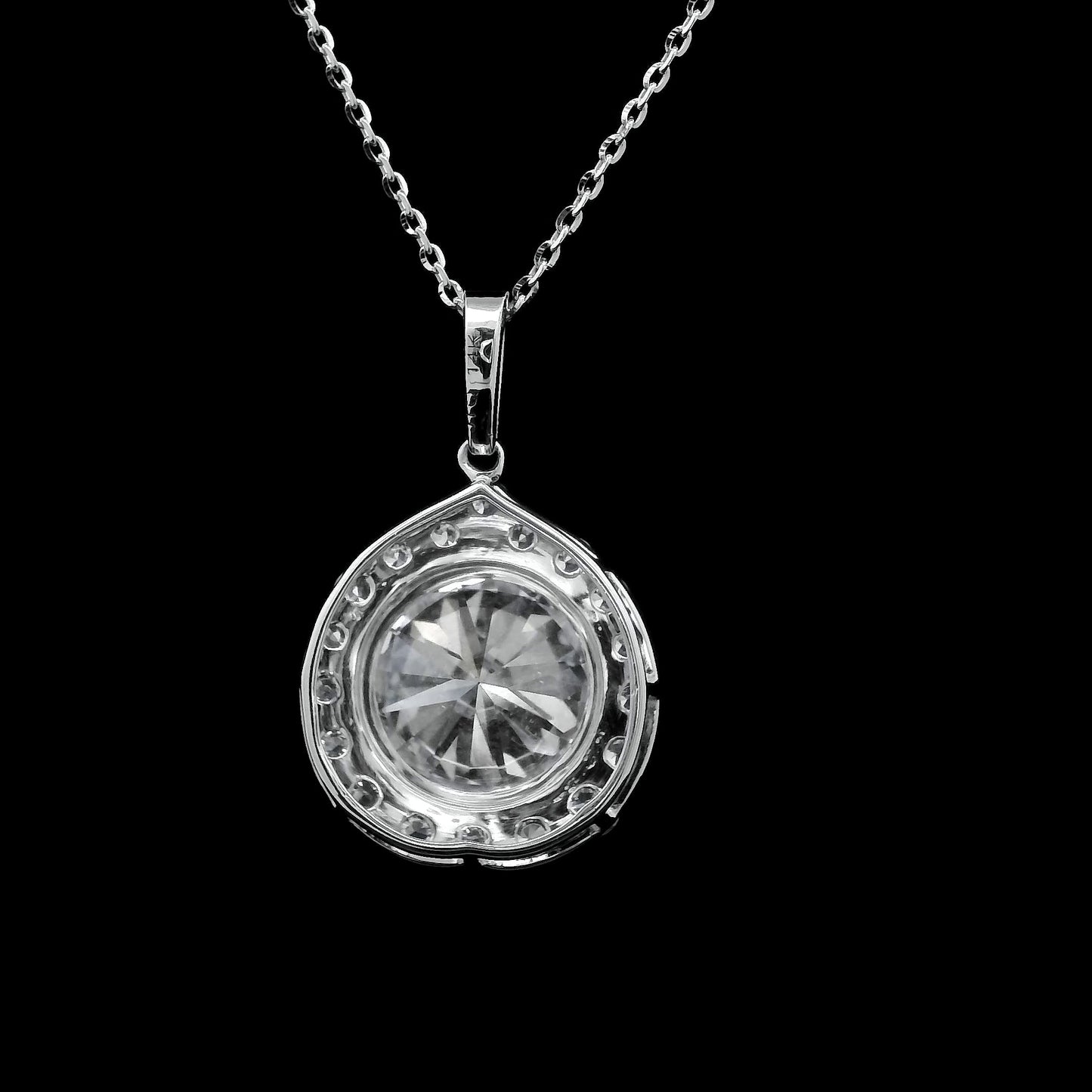 3.74 Carats Lab Grown Diamond 14K Gold Pendant