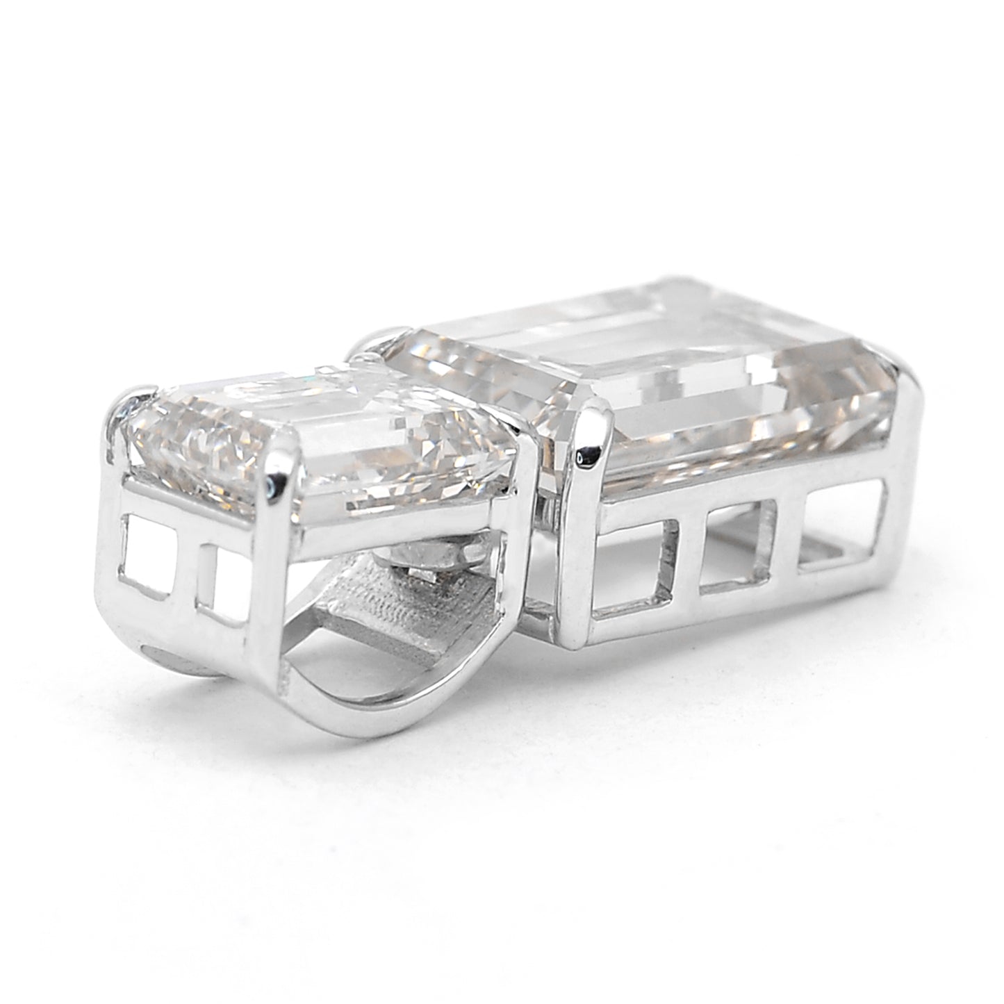 3.55 Carats Lab Grown Diamond 14K Gold Pendant