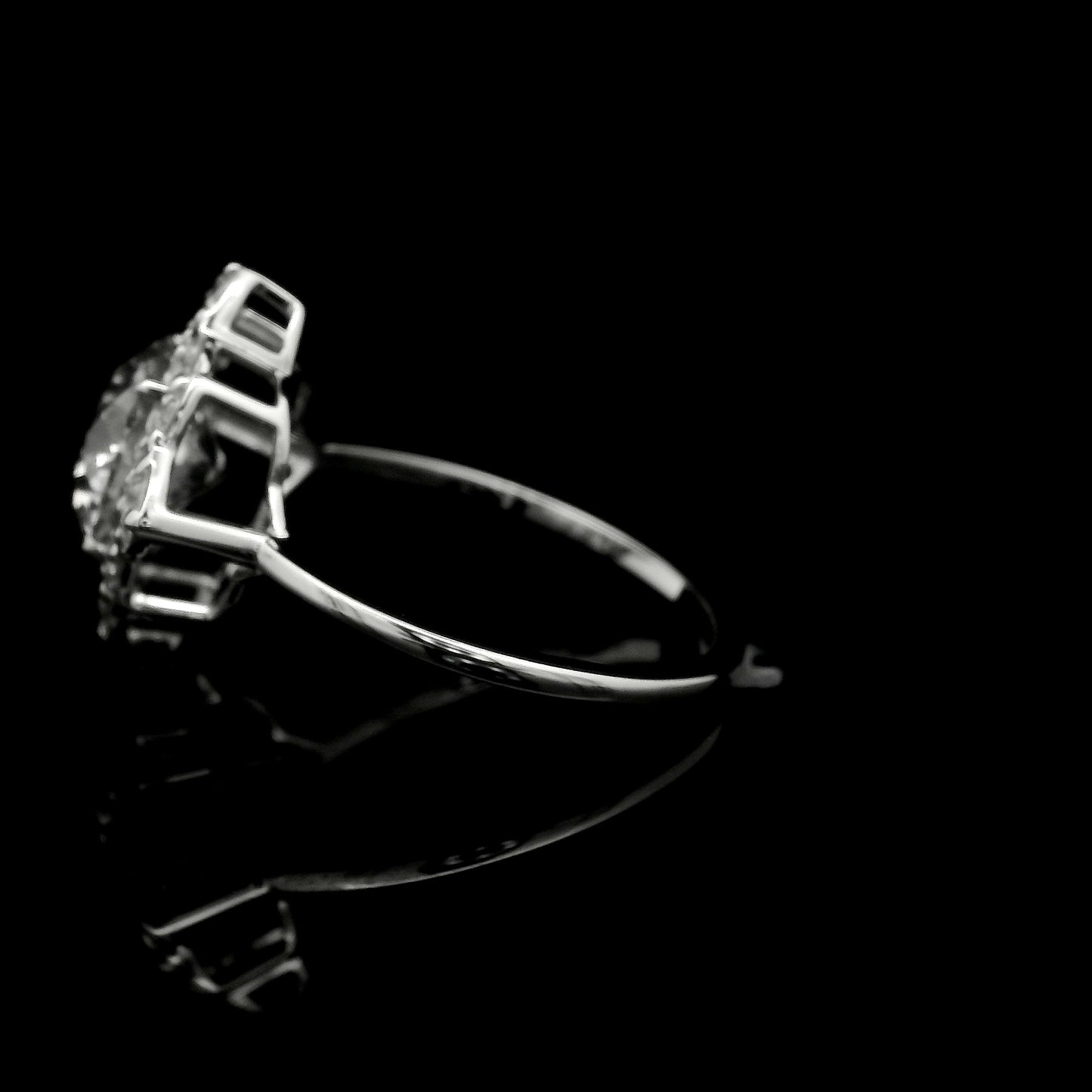 2.61 Carats Lab Grown Diamond 14K Gold Ring
