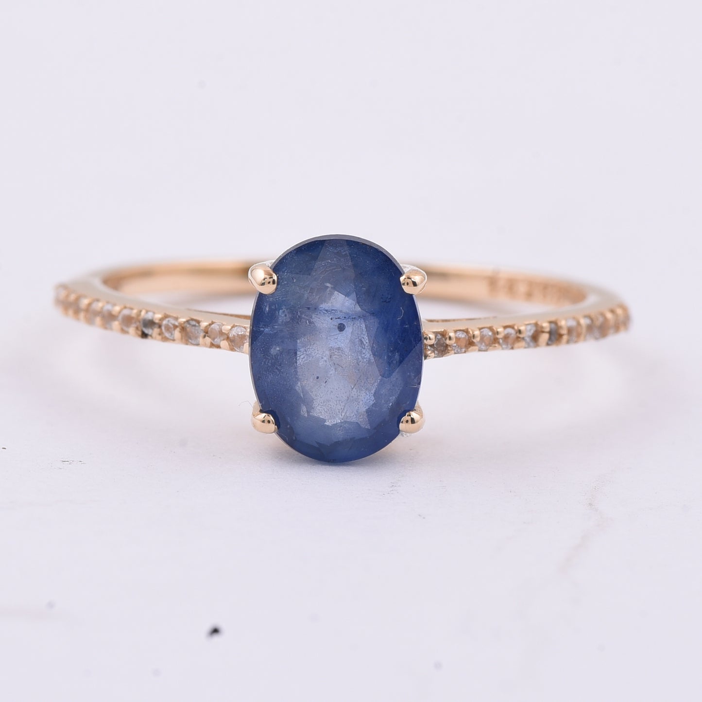 1.86 Ct Oval Natural Sapphire 14K Gold Ring
