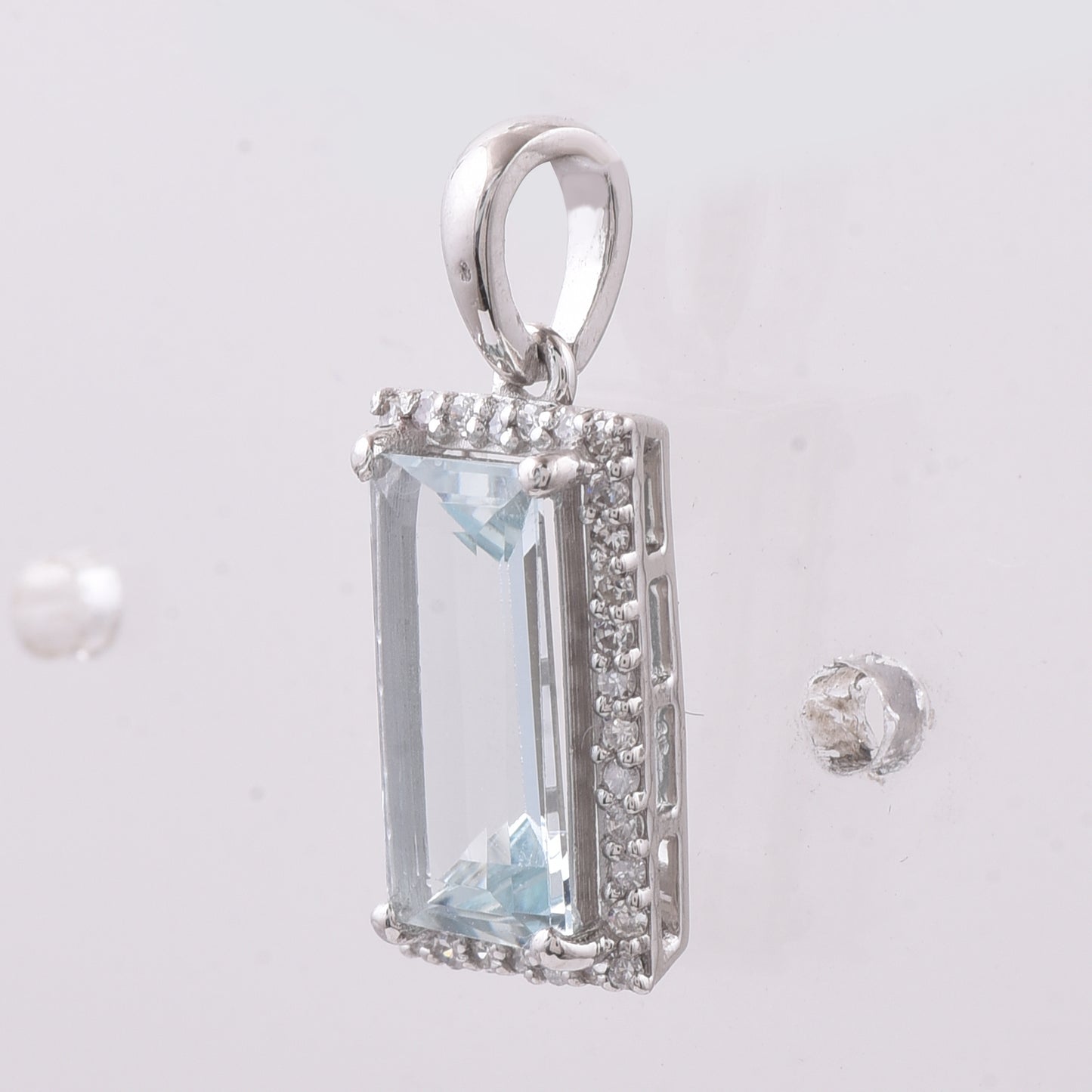 1.25 Ct Rectangle Step Cut Natural Aquamarine 950 Platinum Pendant