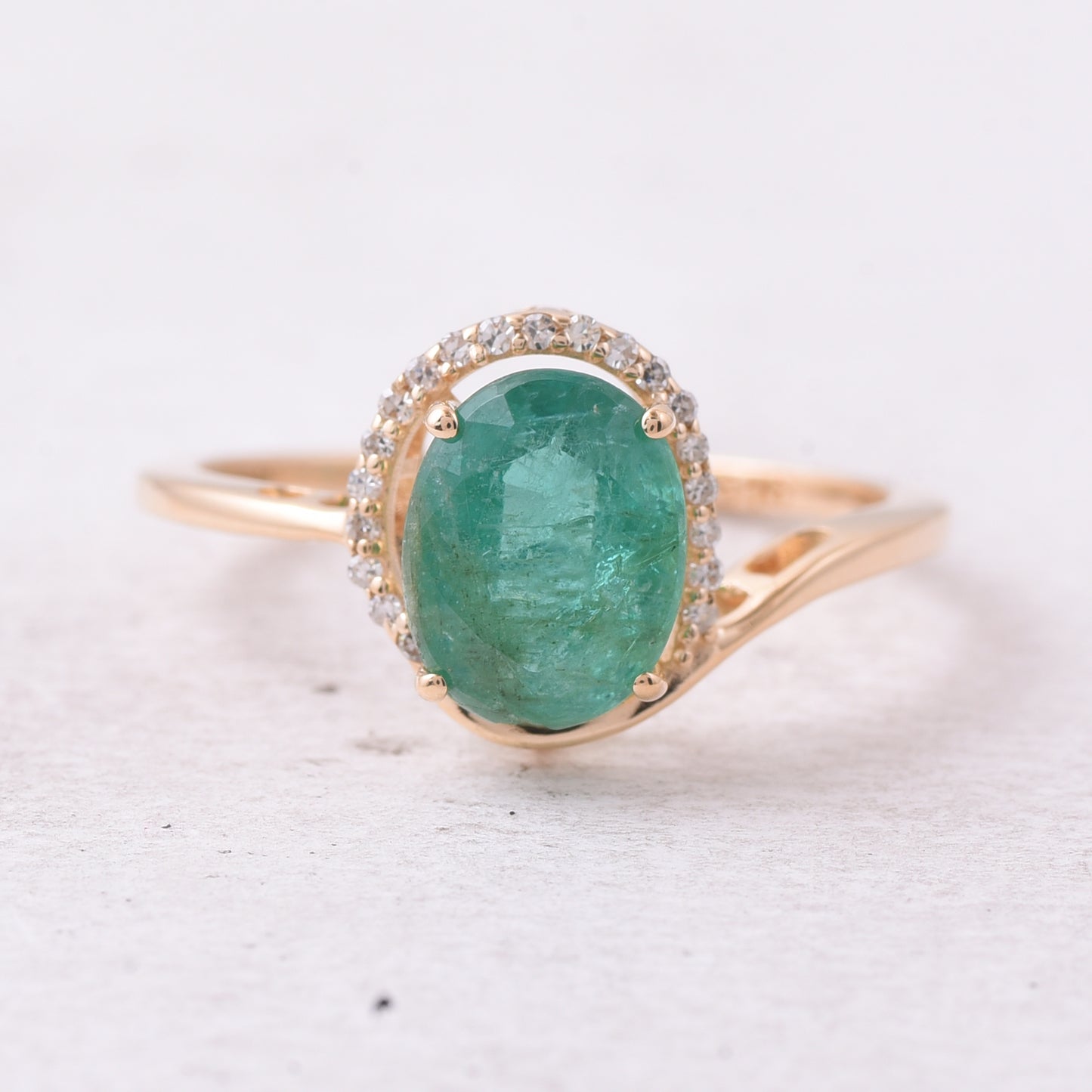 1.76 Ct Oval Natural Emerald 14K Gold Ring
