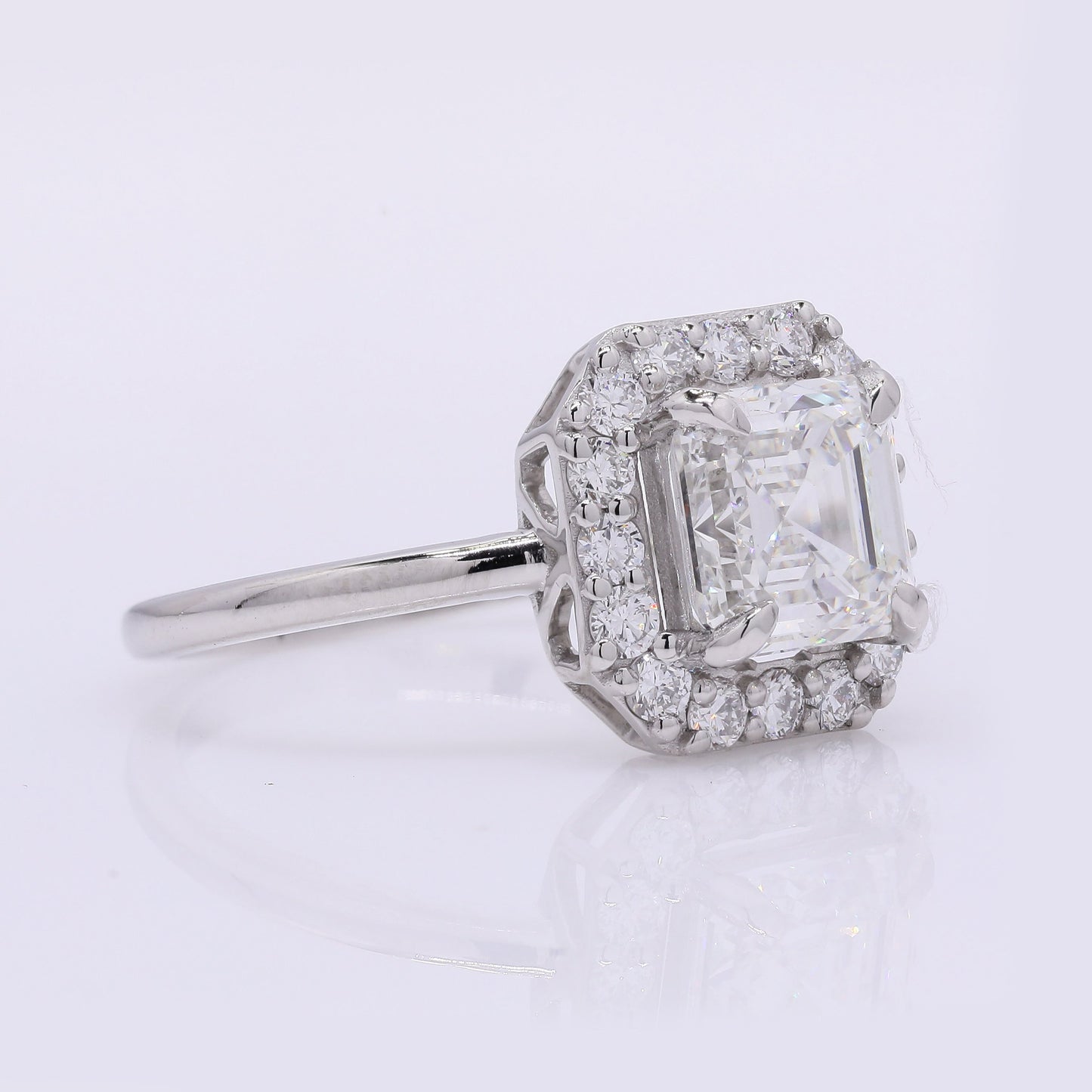 2.34 Carats Lab Grown Diamond 950 Platinum Ring