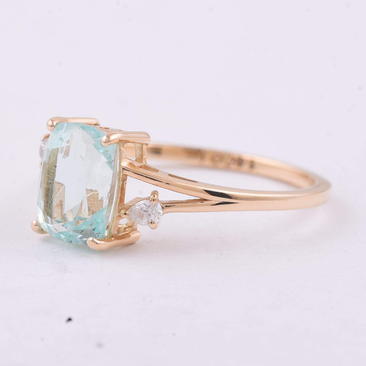 1.70 Ct Cushion Natural Beryl 14K Gold Ring